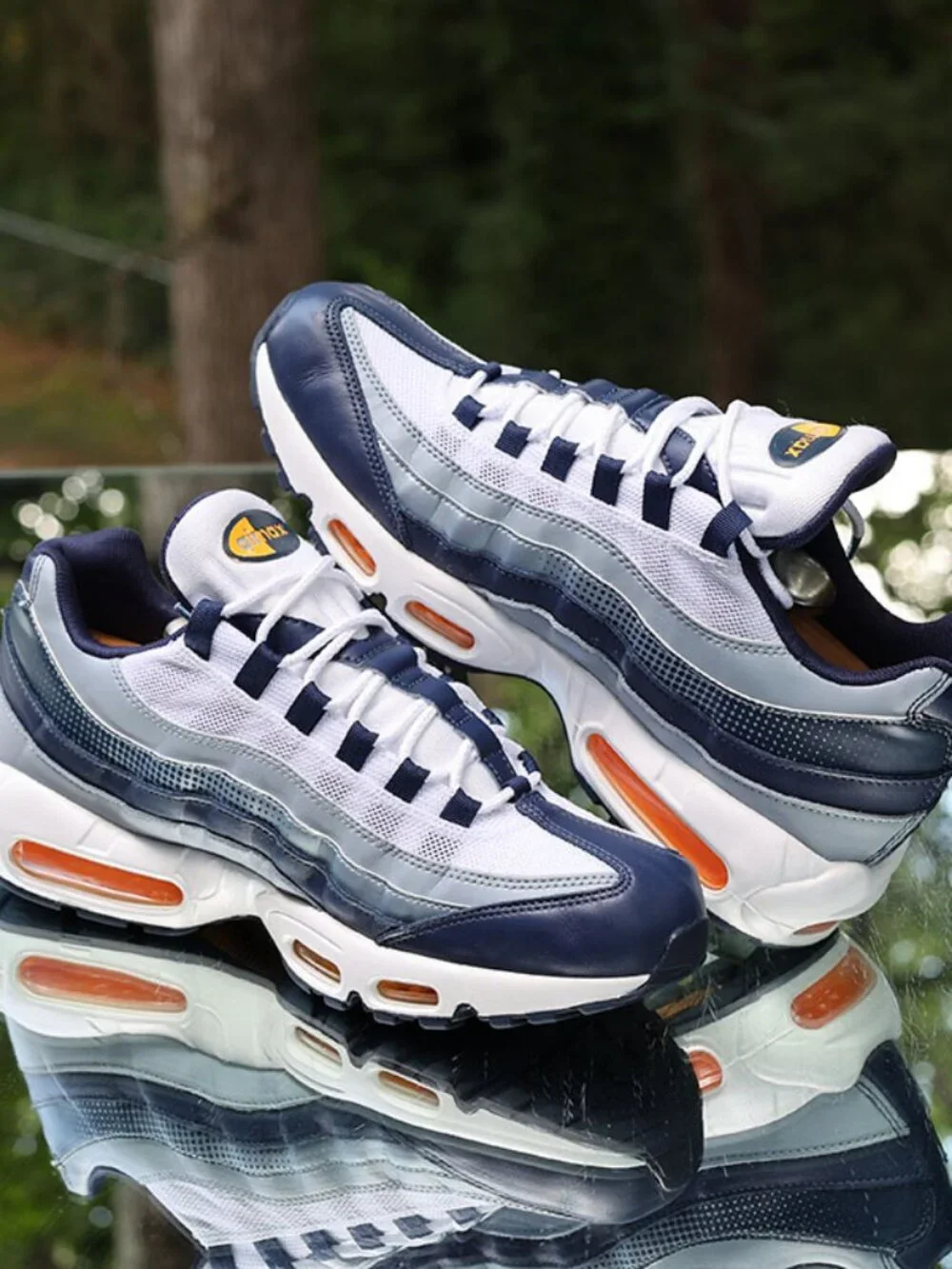 Nike Air Max 95 Midnight Navy Laser Orange